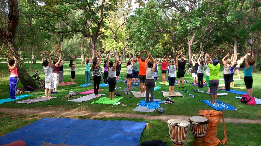 yoga rio Siguen las clases de Yoga Milenario en el Jardín del Turia